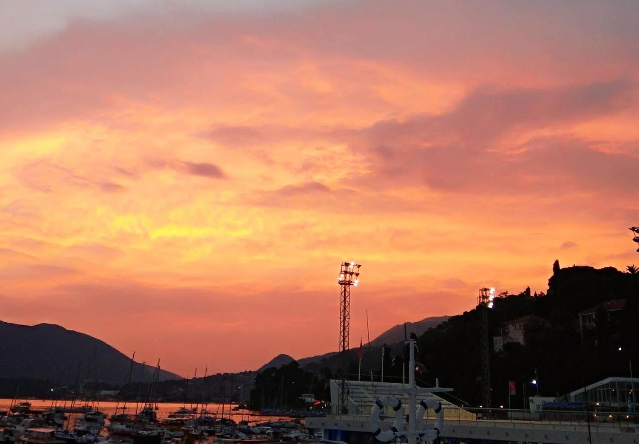 Apartments Lux Milano, Savina,Herceg-Novi Herceg Novi Exteriér fotografie