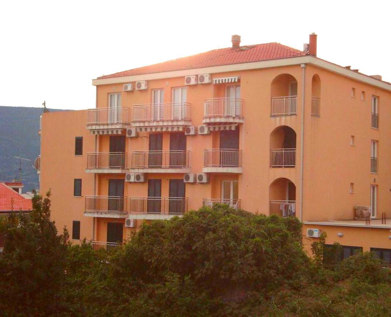 Apartments Lux Milano, Savina,Herceg-Novi Herceg Novi Exteriér fotografie